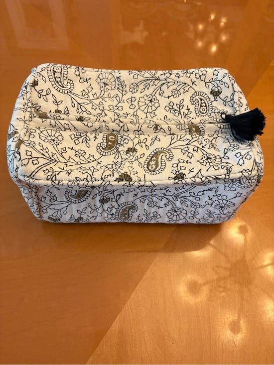 Cleobella Handbags - Cleobella Floral Paisley Toiletry/Cosmetics Bag